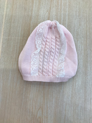 Cappello Bebè di Almy in filo rosa con lavorazione di trecce e pizzo