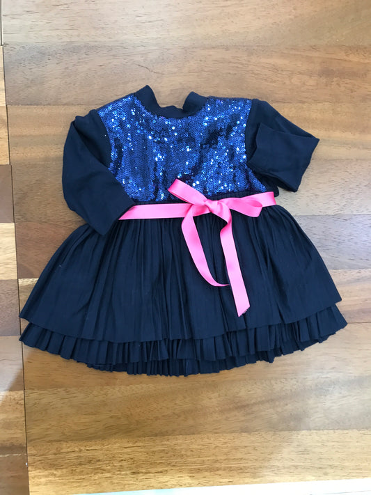 Abitino Cielo Blu con paillettes blu sul corpetto con fiocco rosa in vita con manica lunga