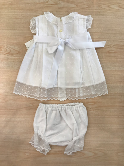 Abito Belan in cotone bianco mezza manica con colletto con rusche con pizzo al bordo con culotte abbinata