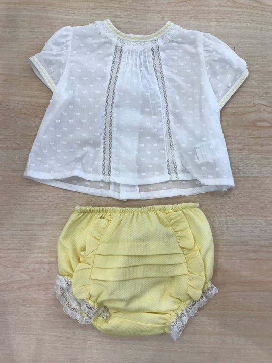 Completo Martin Aranda in cotone camicia bianca mezza manica con rifiniture gialle e pizzo con culotte gialla