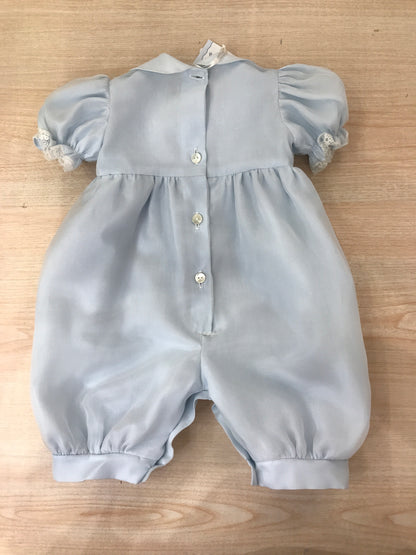 Pagliaccetto Piccola Giuggiola in organza in seta mezza manica a sbuffo con applicazione di valancienne e bavettone rifinito in valancienne