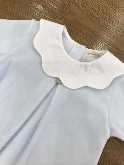 Tutina Baby Gi in ciniglia celeste intera con collo tondo smerlato