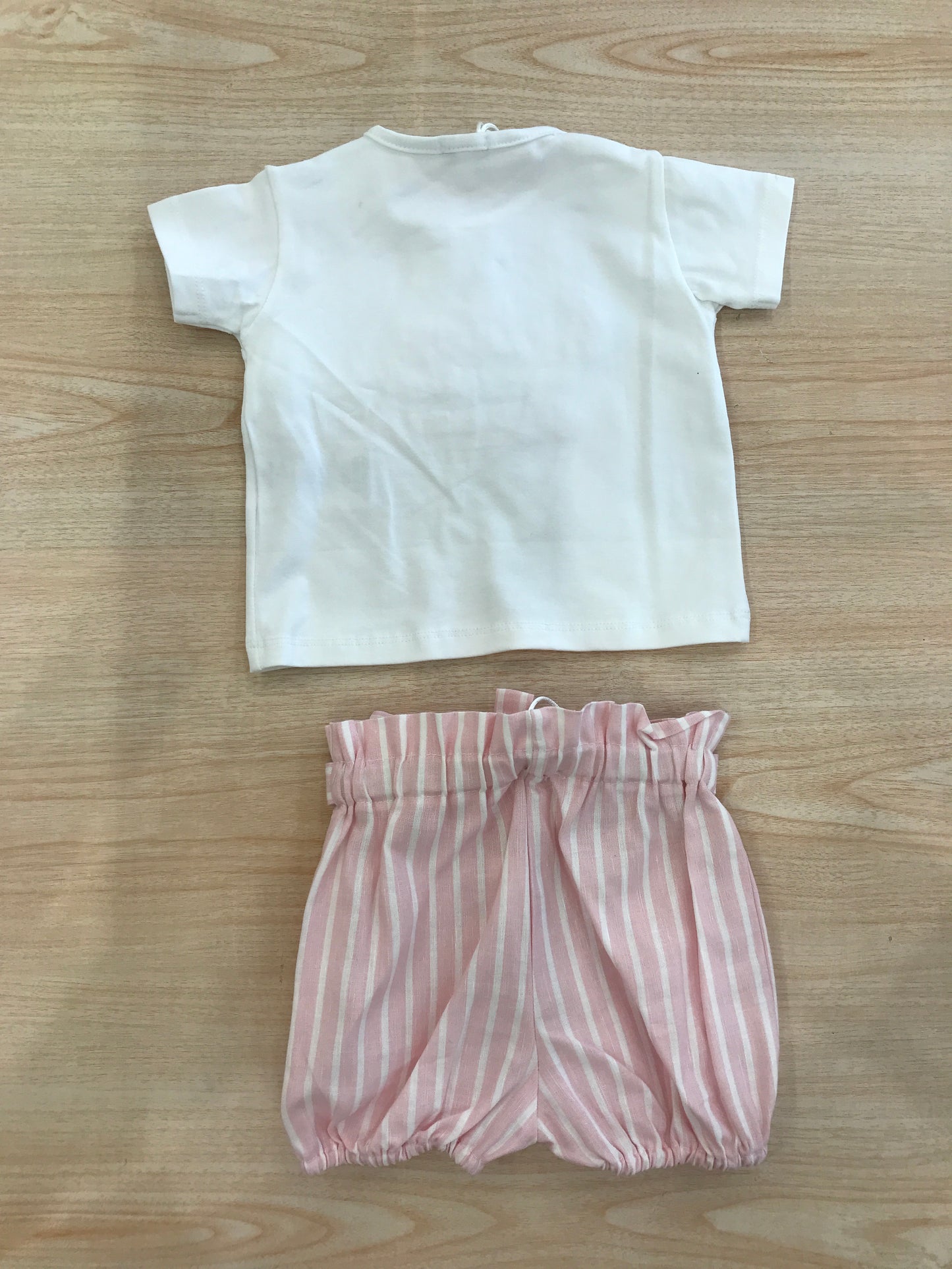 Completo Nanan in cotone t-shirt bianca con scritta rosa in rilievo con pantalone a righe bianche e rosa