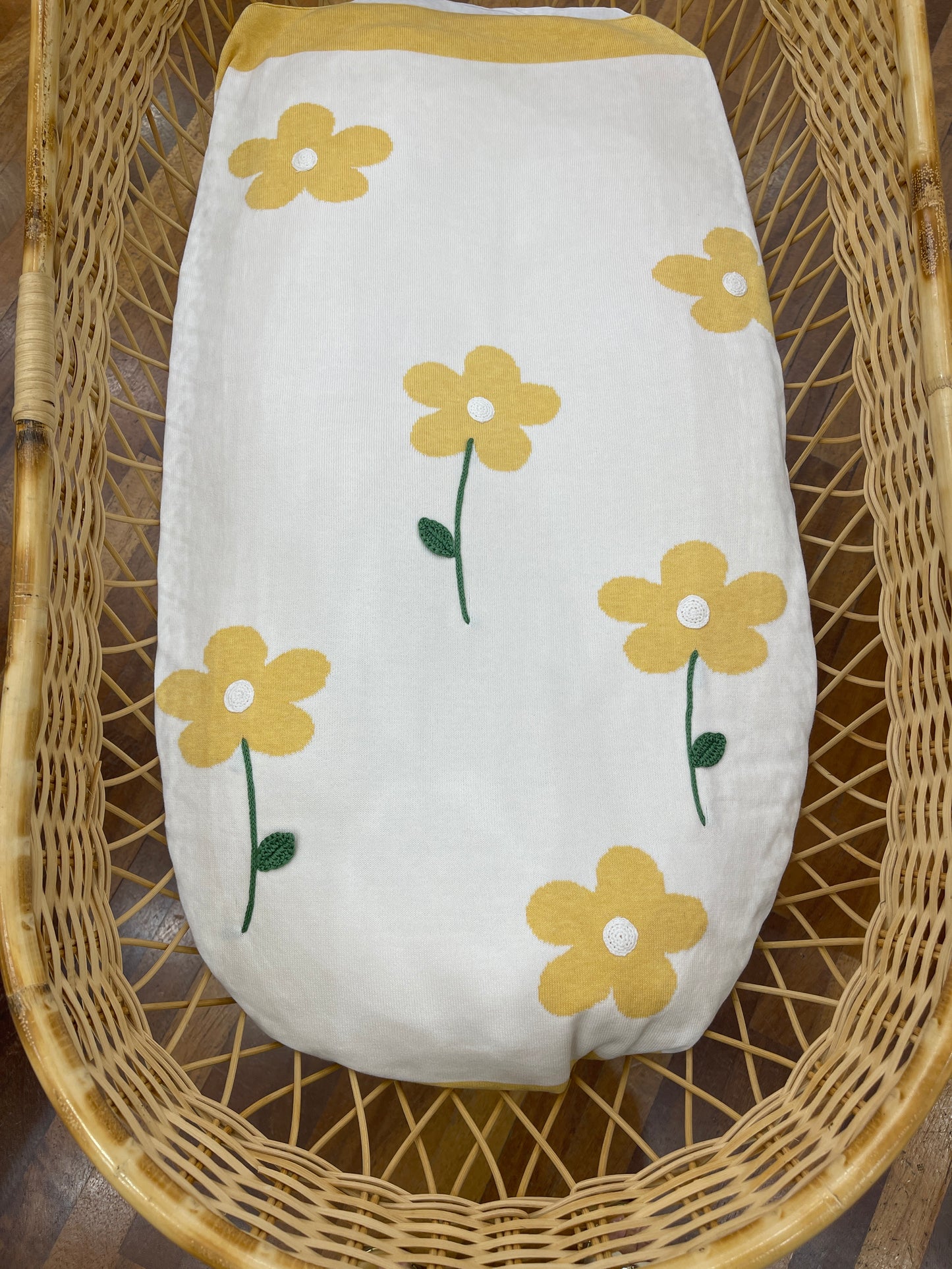 Coperta e lenzuolo colori chiari