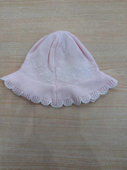 Cappello Paz Rodriguez in filo con smerlo al bordo con lavorazione