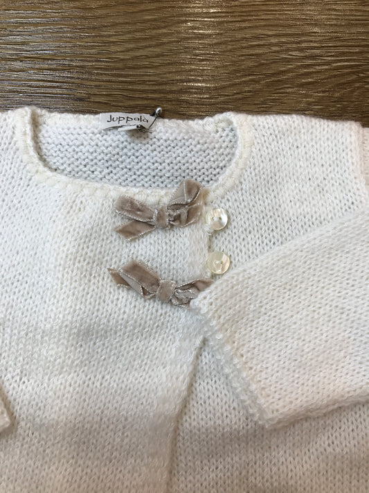 Cardigan Juppolà in lana panna con piccoli fiocchetti in velluto applicati vicino ai bottoncini