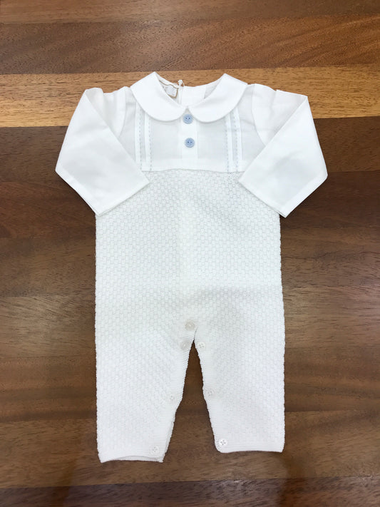 Tutina Paz Rodriguez bianca e celeste collo tondo sul davanti piccoli bottoncini celesti e delicato ricamo