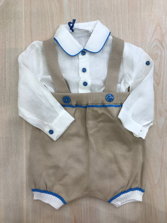 Completo Colori Chiari in filo salopette tortora con bretelle con camicia manica lunga in lino bianco