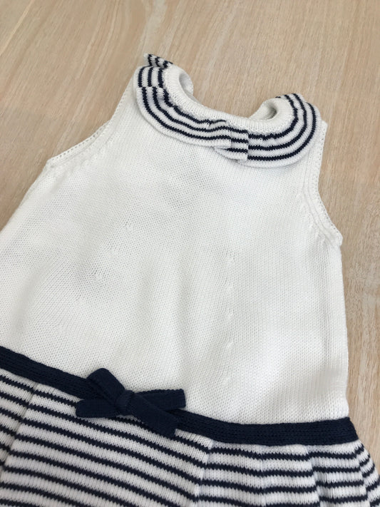 Completo Paz Rodriguez in filo bianco con righe blu con culotte abbinata