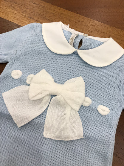 Pagliaccetto Baby Lord in filo mezza manica collo tondo bianco con fiocco passanastro bianco