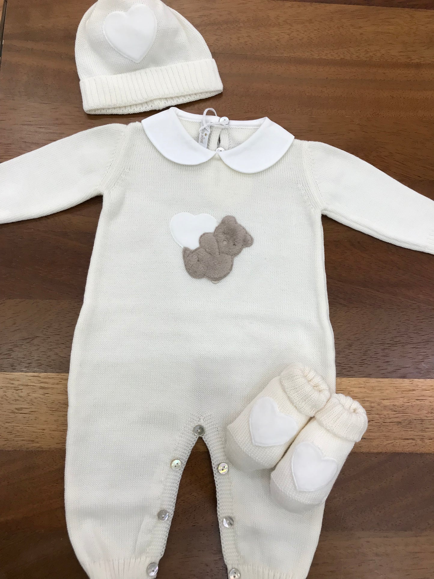 Tutina Baby Lord in lana panna con orsetto e cuoricino pelosi