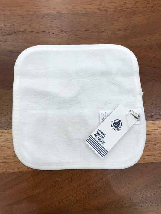 Telo Petit Bateau in cotone e spugna bianco con cuoricini rossi