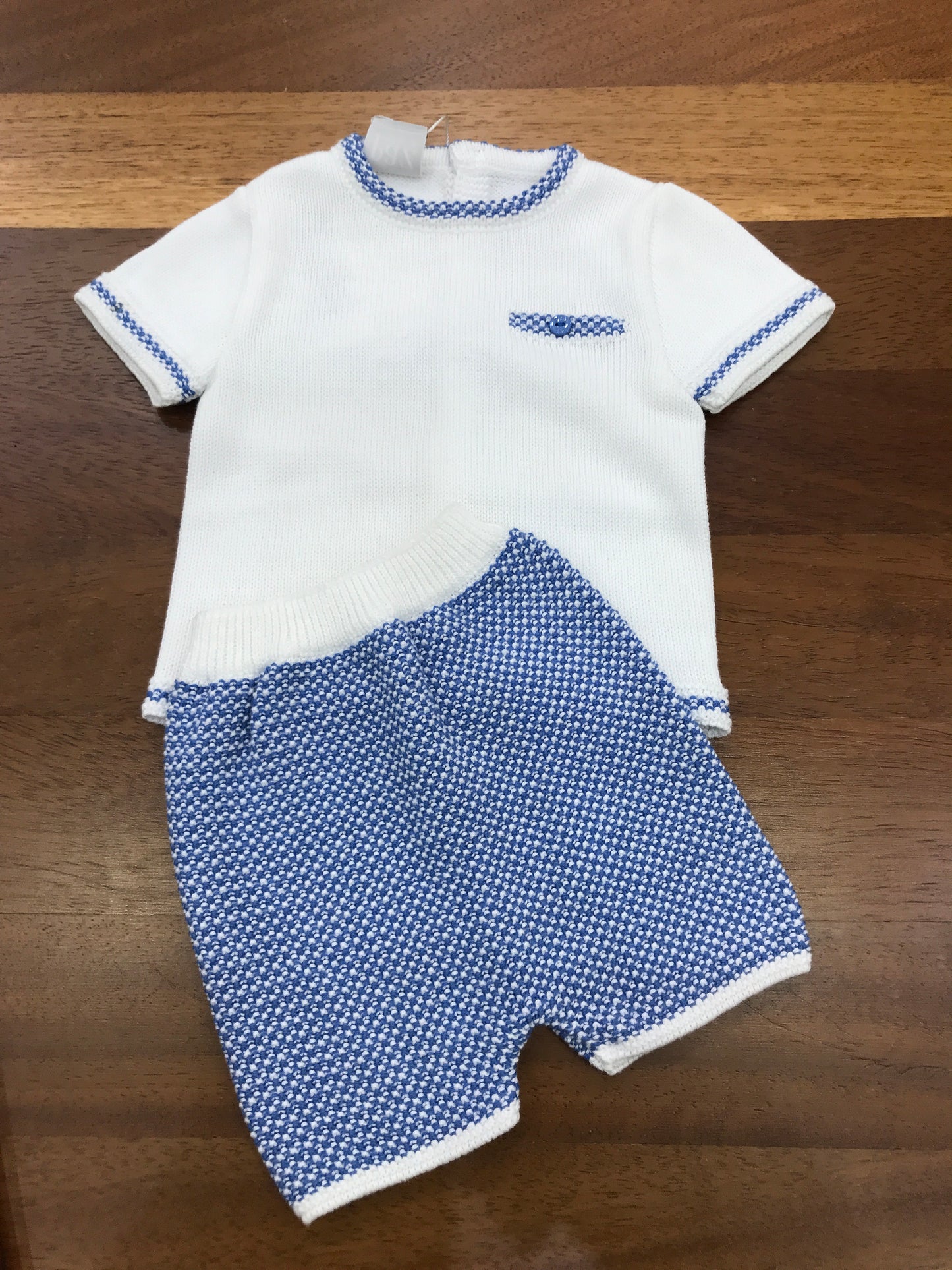 Completo Paz Rodriguez in filo due pezzi bianco e blu mezza manica con finta tasca sul petto pantalone corto