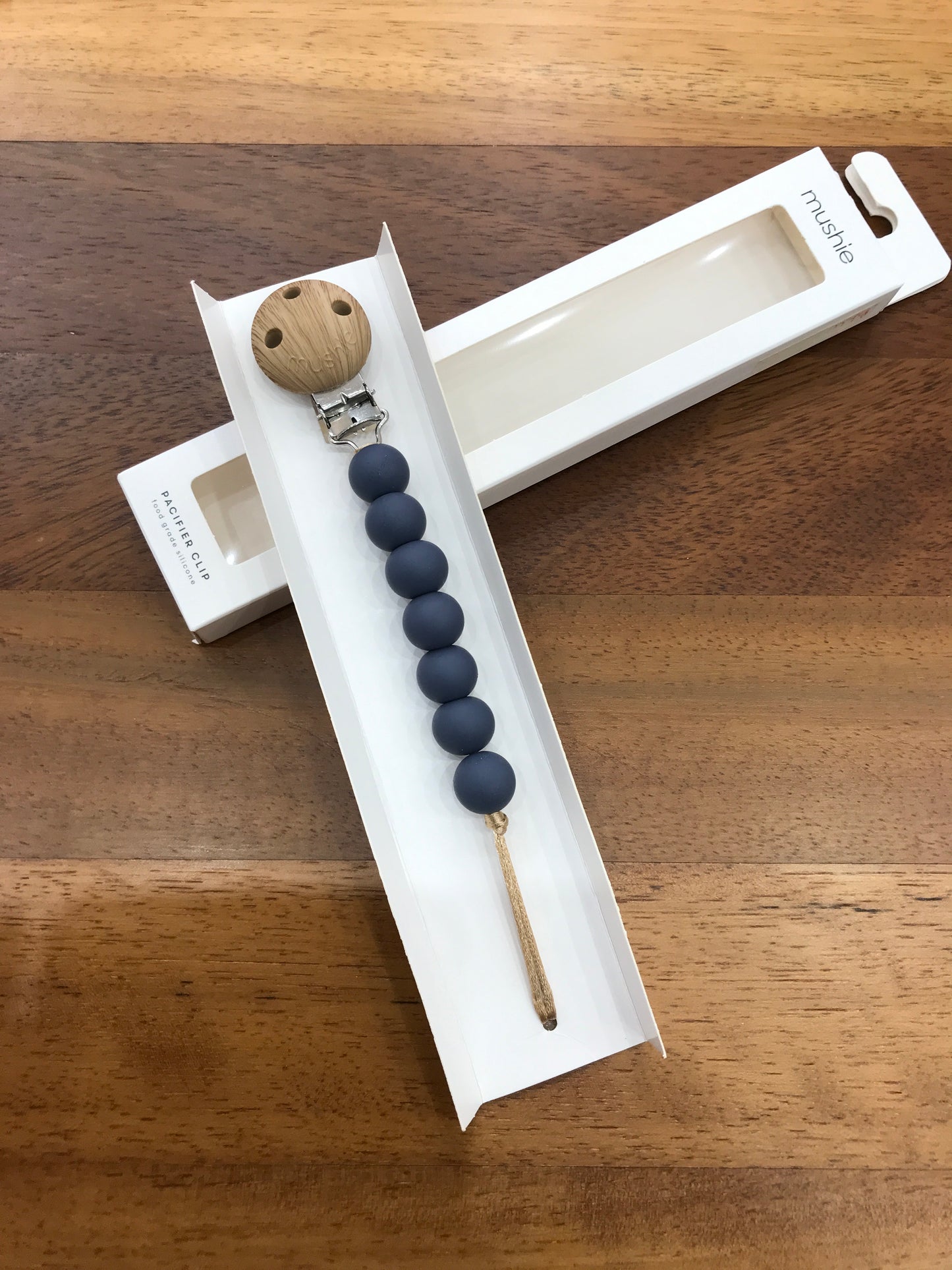 Catenina ciuccio mushie