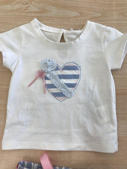 Completo Nanan due pezzi in cotone t-shirt mezza manica con cuore a righe centrale con pantalone corto a righe con fiocchetto sul davanti