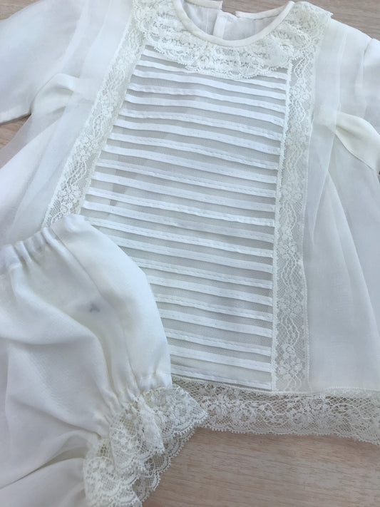 Completo Belan manica lunga in cotone con pizzo con pieghe e culotte abbinata
