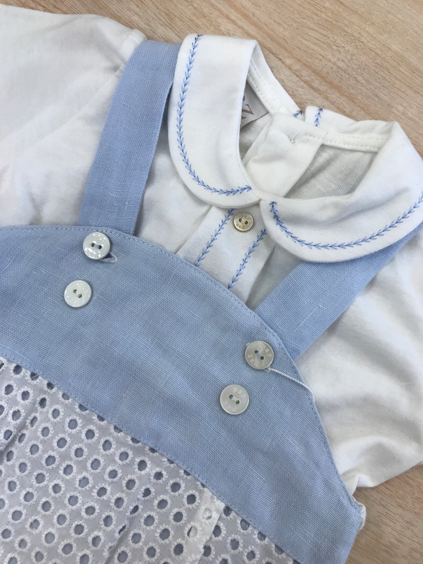 Completo Paz Rodriguez in cotone salopette con bretelle con body mezza manica