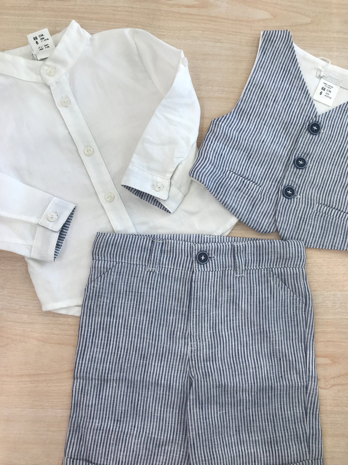 Completo Coccodè in cotone bermuda all'inglese camicia manica lunga con panciotto a righe bianco e blu