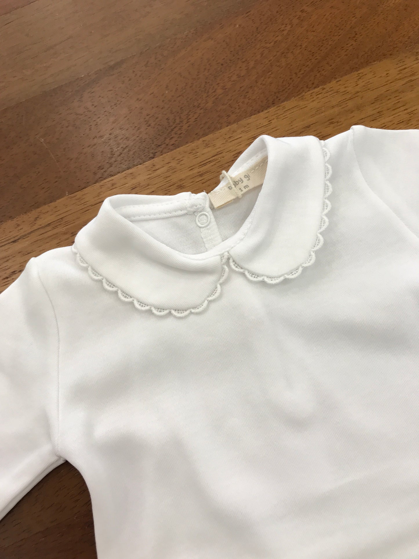 Body Baby Gi bianco  manica lunga di caldo cotone con collo tondo smerlato