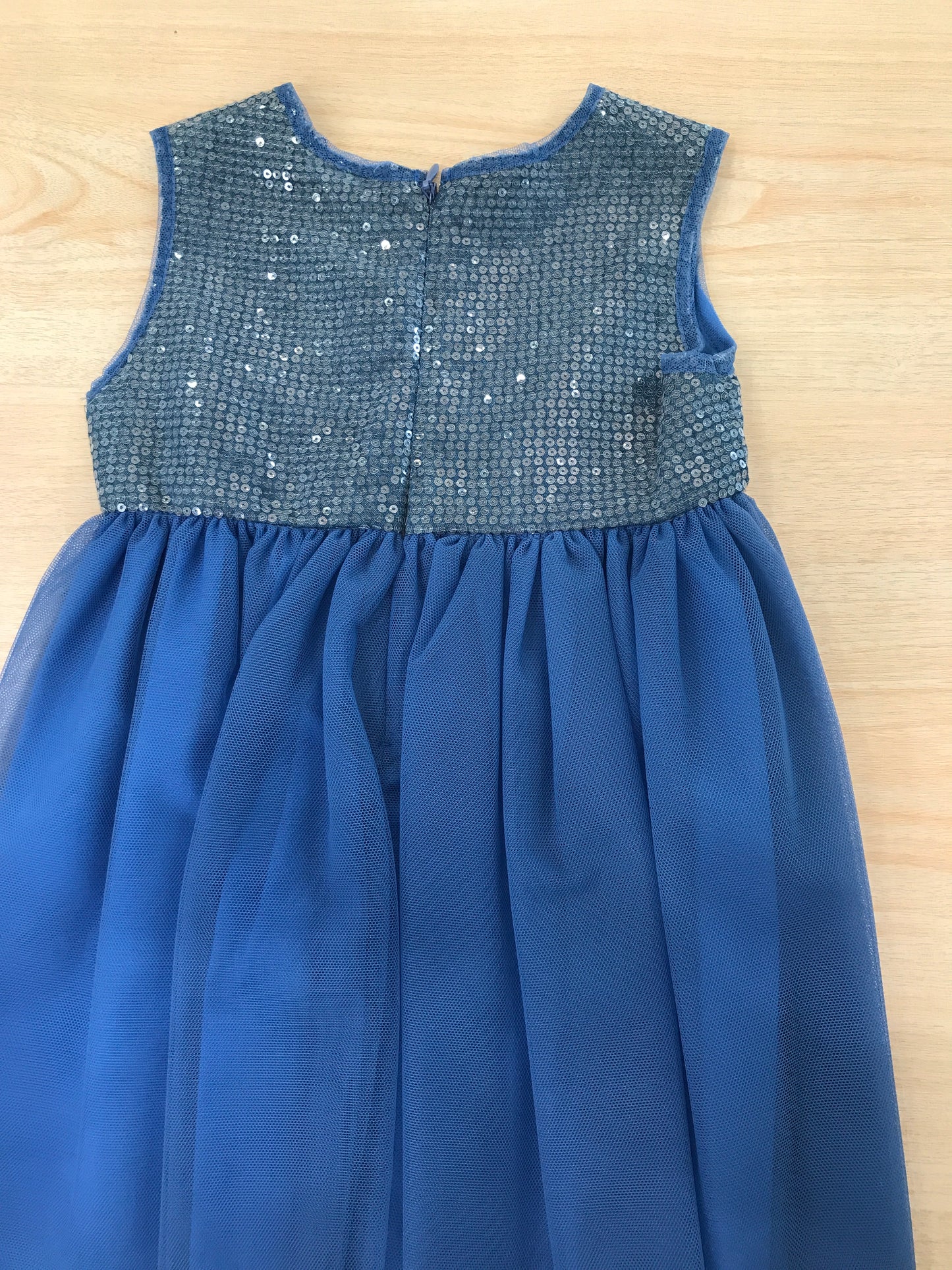 Abito Jo Milano in tulle con corpetto cn paillettes e zip sul retro