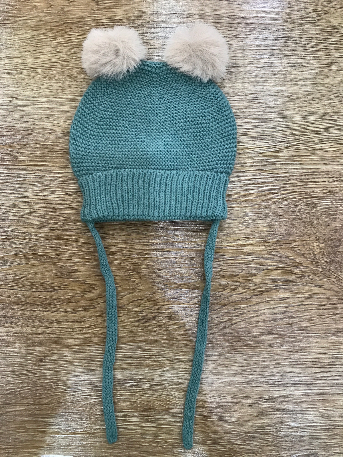 Cappello PCS con lacci per fiocchetto e pon pon