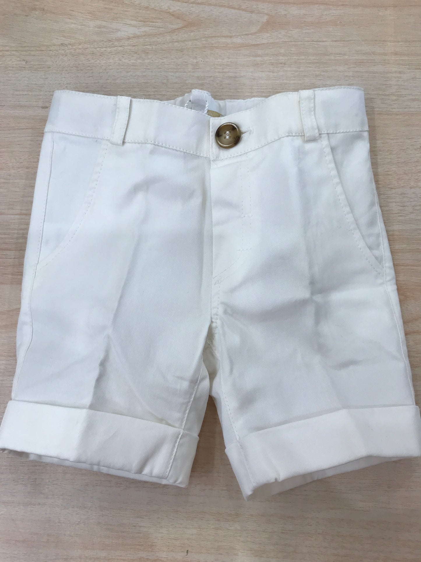 Pantalone Cielo Blu in cotone bianco corto con tasche sul davanti