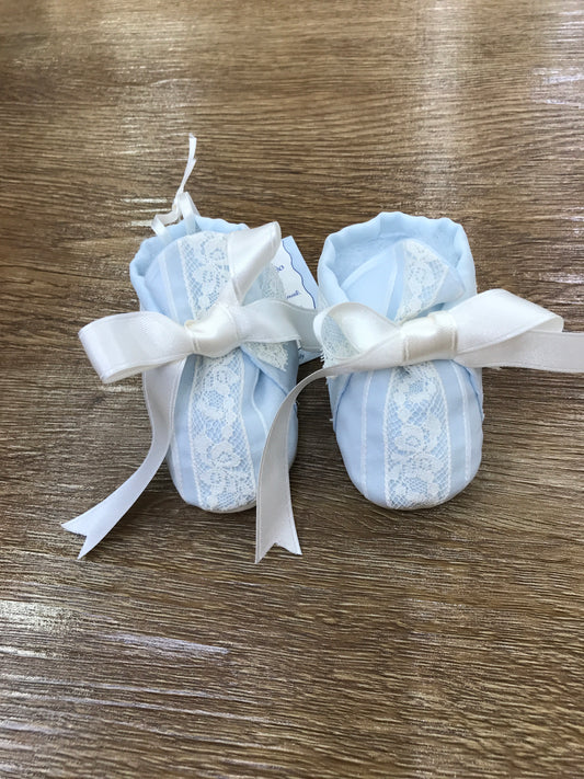 Babbucce Piccola Giuggiola in organza celeste con applicazione di valancienne