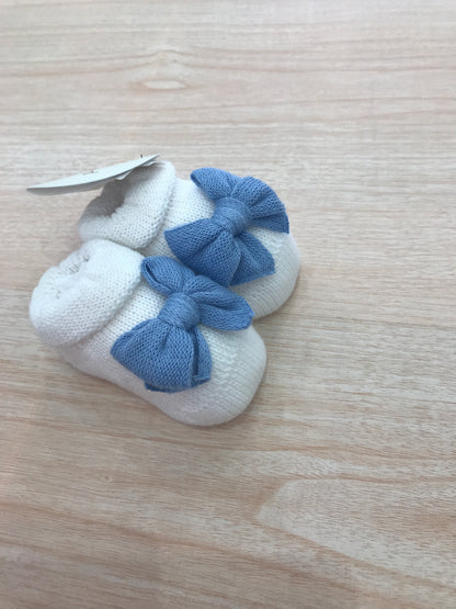 Babbucce Baby Lord in filo bianco e avio con fiocco