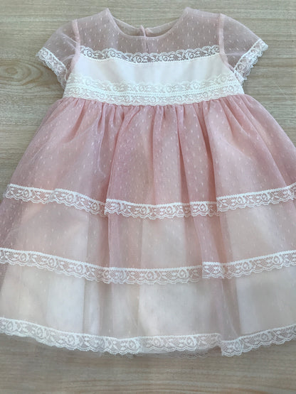 Abito Cielo Blu in tulle con tre doppie balze e pizzo mezza manica con corpetto velato