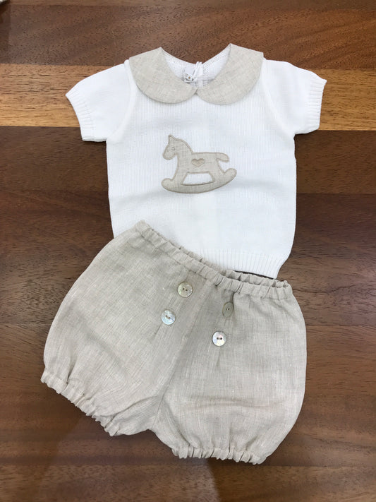 Completo Baby Lord in filo bianco e tortora mezza manica collo tondo cavallo a dondolo sul davanti pantalone corto in cotone