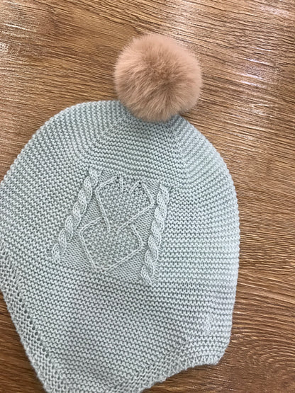 Cappello PCS con lacci per fiocchetto e pon pon