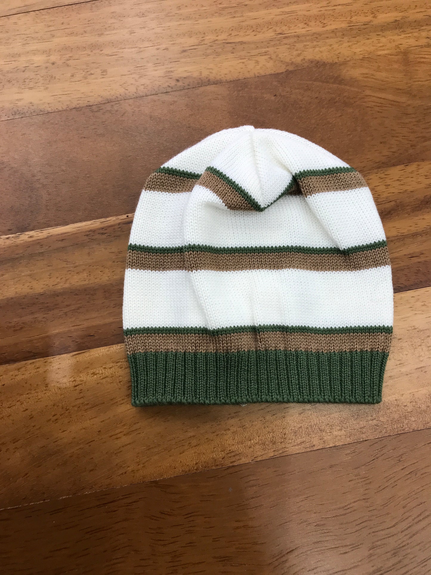 Cappellino colori chiari