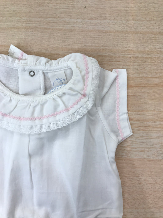 Body Laranjinha in cotone mezza manica effetto camicia ricamata in rosa con collo con rusche ricamata