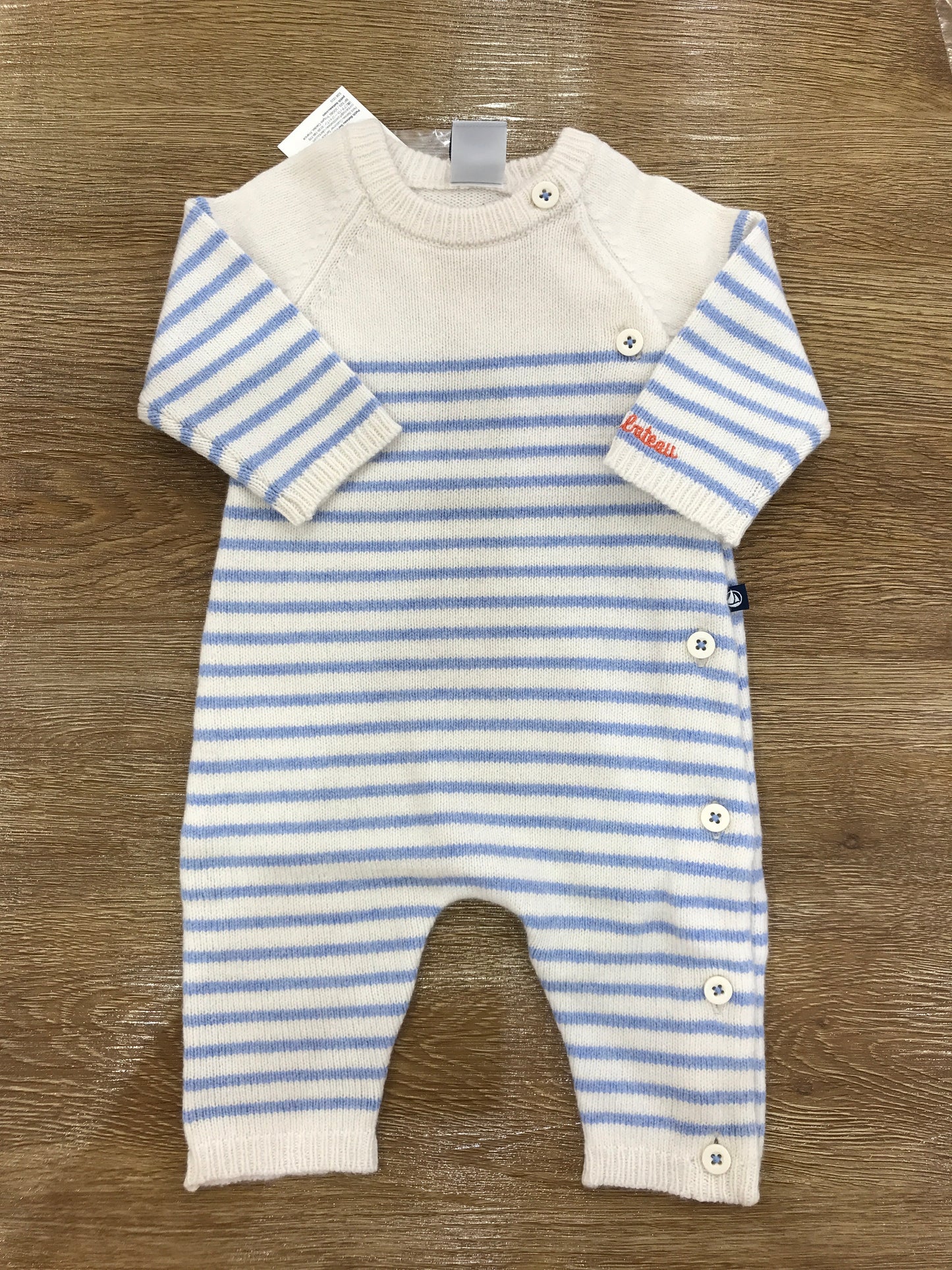 Tutina Petit Bateau intera panna con righe celesti e bottoni trasversali