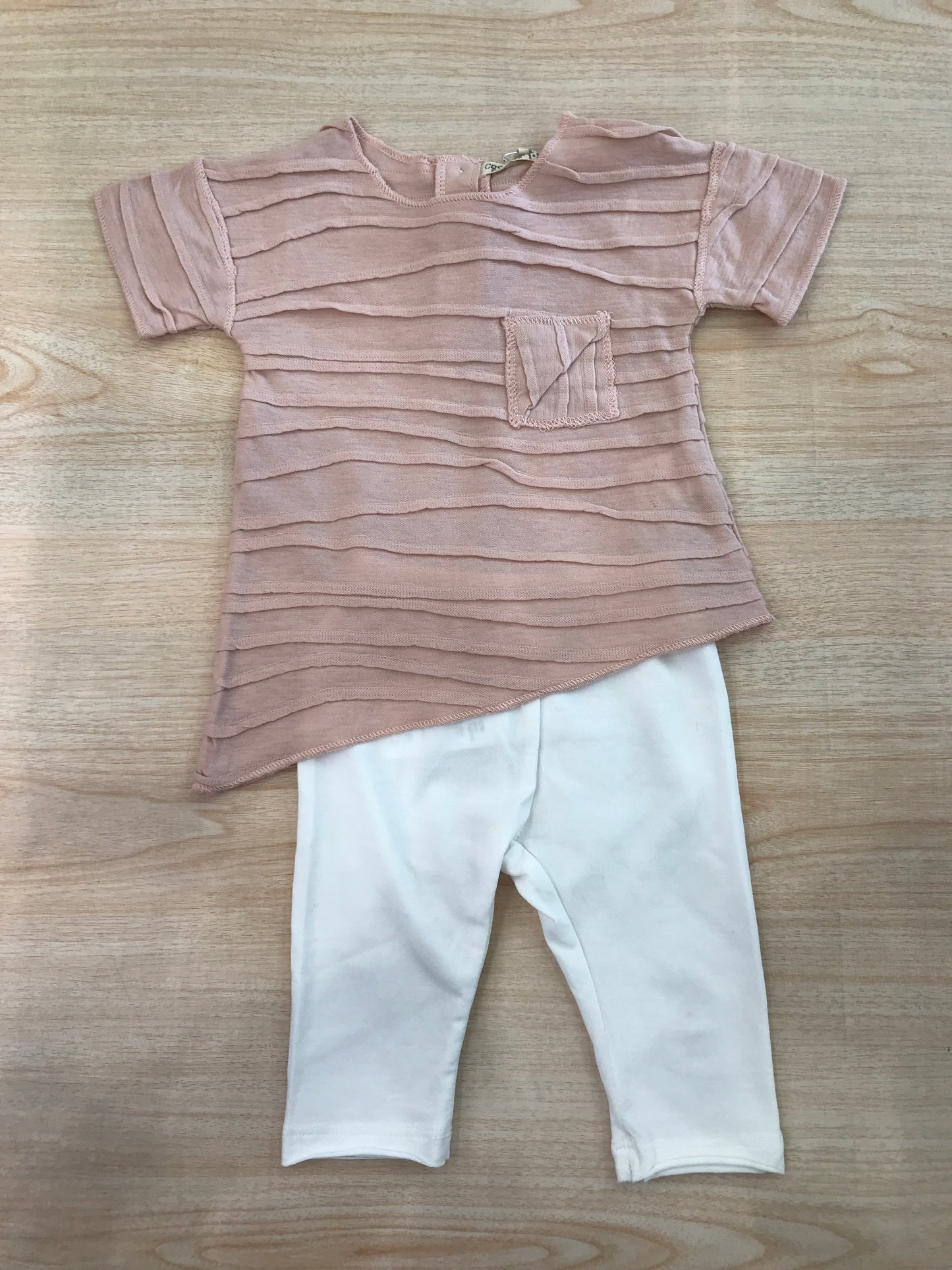 Completo Coccodè in cotone leggins bianco di cotone con t-shirt mezza manica rosa con pieghe