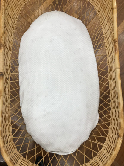 Coperta Paz Rodriguez in filo bianca con lavorazione in maglia