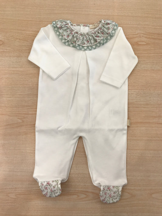 Tutina Baby Gi in cotone manica lunga gamba lunga con piedini rifiniti con fiorellini doppia rusche al collo a quadretti bianchi e verdi e con fiori