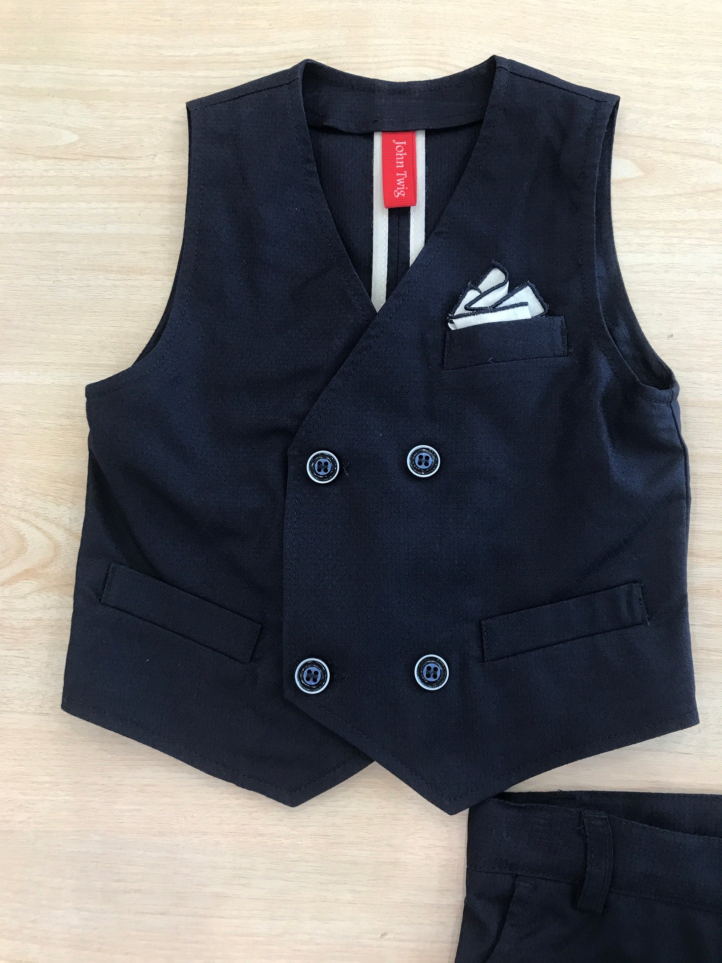 Completo John Twig gilet blu scuro con tasche e bottoncini con bermuda classico
