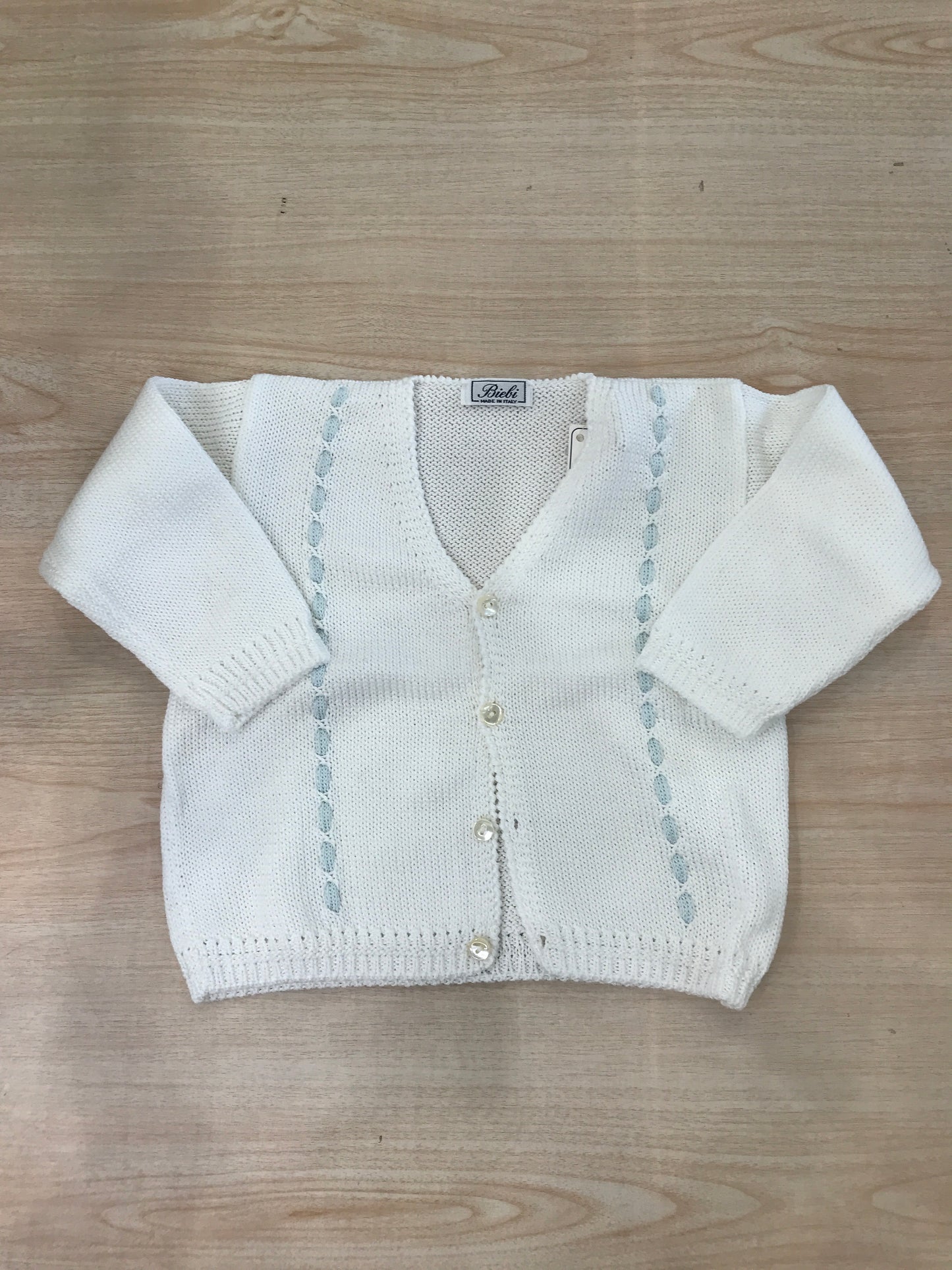 Cardigan Biebi in filo bianco manica lunga con passanastro celeste chiaro