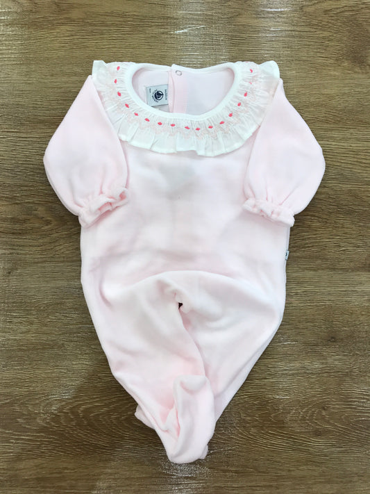 Tutina Petit Bateau in ciniglia rosa intera con collo con rusche e pois