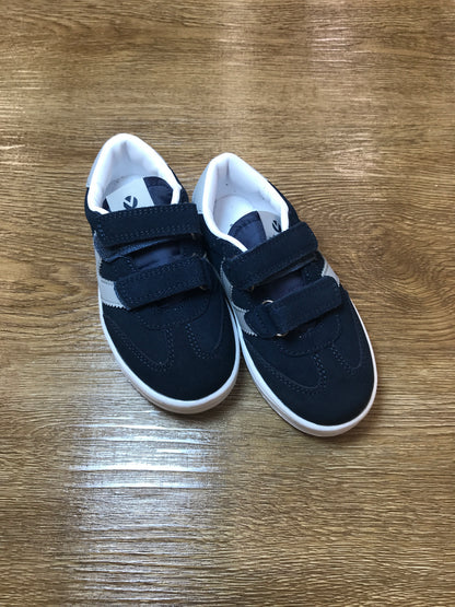Scarpe Victoria in camoscio con doppio strappo