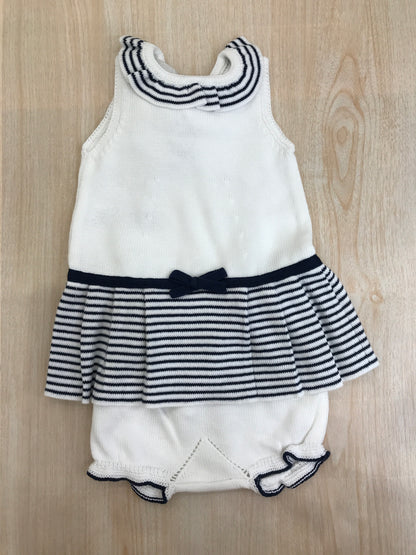 Completo Paz Rodriguez in filo bianco con righe blu con culotte abbinata