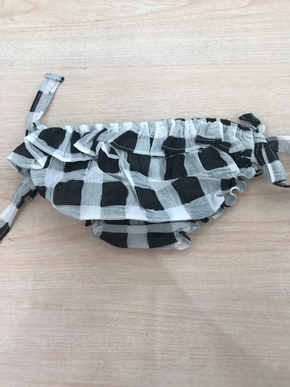 Costume Coccodè con rusche fiocchetti laterali a quadretti bianchi neri e grigi