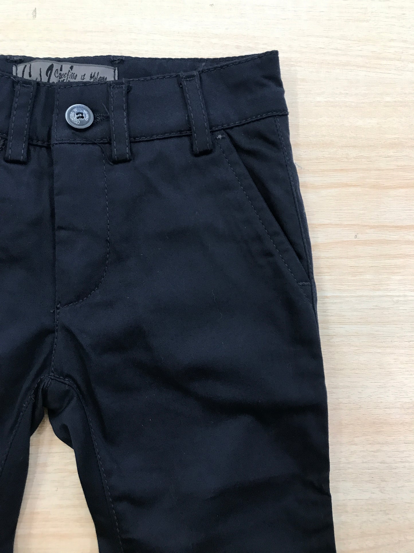 Pantalone Crocefisso Milano blu scuro con tasche e bottoncini