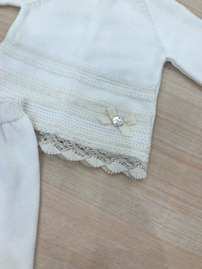 Tutina Paz Rodriguez in filo con ricami in pizzo panna con pizzo al bordo con piedini lavorati