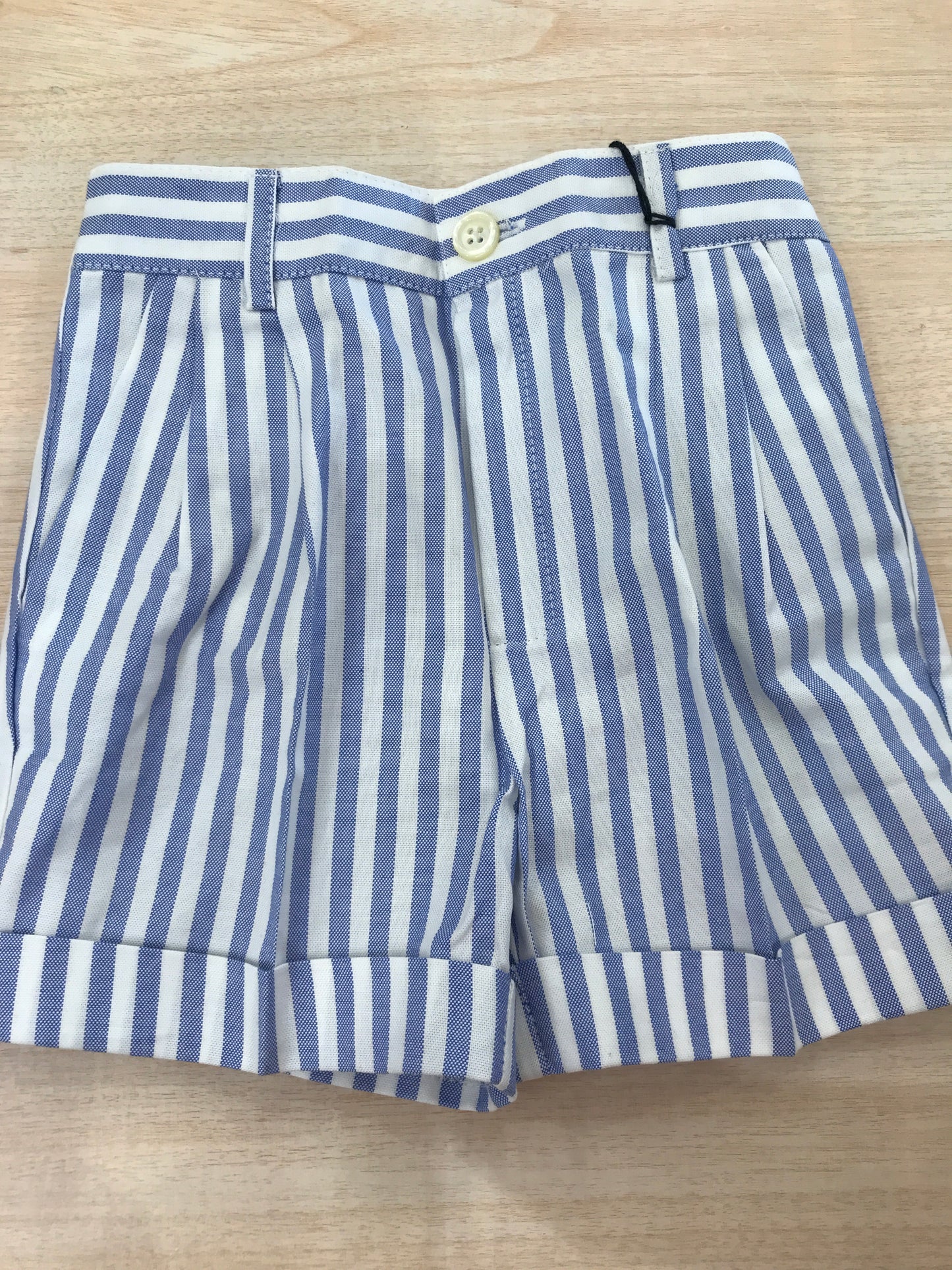 Bermuda Duepunti in cotone bianco e celeste a righe con tasche sul davanti ed elastico sul retro