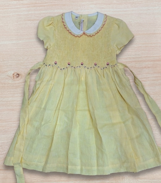 Abito Les Enfants de Gisele in lino giallo mezza manica con collo con rusche corpetto lavorato da punto smock e fiori
