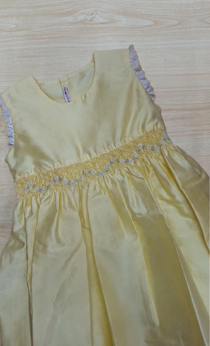 Abito Les Enfants de Gisele in saten smanicato con rusche con corpetto rifinito da una fascia lavorata con fiori